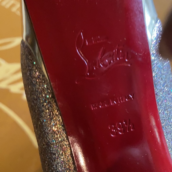 Authentic Christian Louboutin - Picture 6 of 9